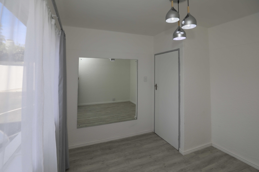 2 Bedroom Property for Sale in Woodstock Western Cape